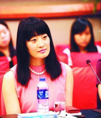 原创娃哈哈38岁女继承人宗馥莉资产超过千亿未婚愁坏了父亲宗庆后