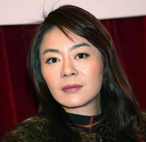 刘德华的这么多绯闻中,就有一个女朋友喻可欣真正走入过他的世界.