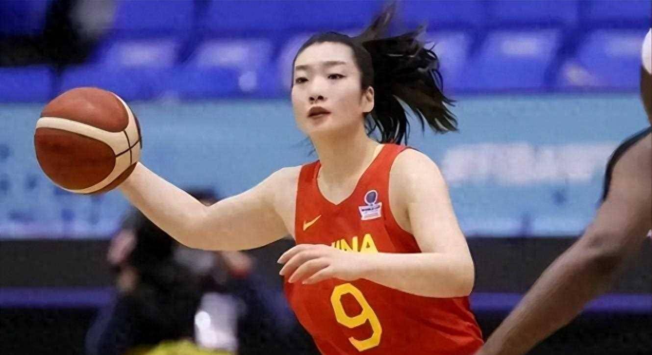 原创巾帼不让须眉自曝没钱的女篮李梦免费给宗庆后娃哈哈代言