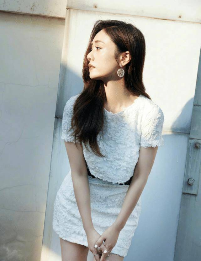 原创刘芸成功带货绷带鞋看起来有点丑却轻松增高10厘米