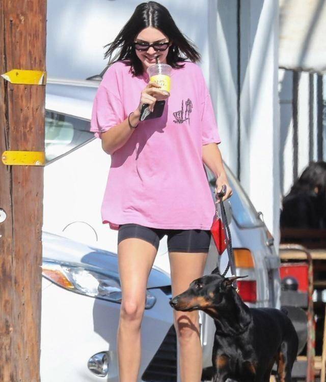 原创179cm肯豆穿健美短裤出街不是腿精不敢这么搭