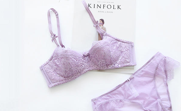 内衣出现这4个特征,说明尺码不合适!特别第2,影响"胸部"发育_设计的_