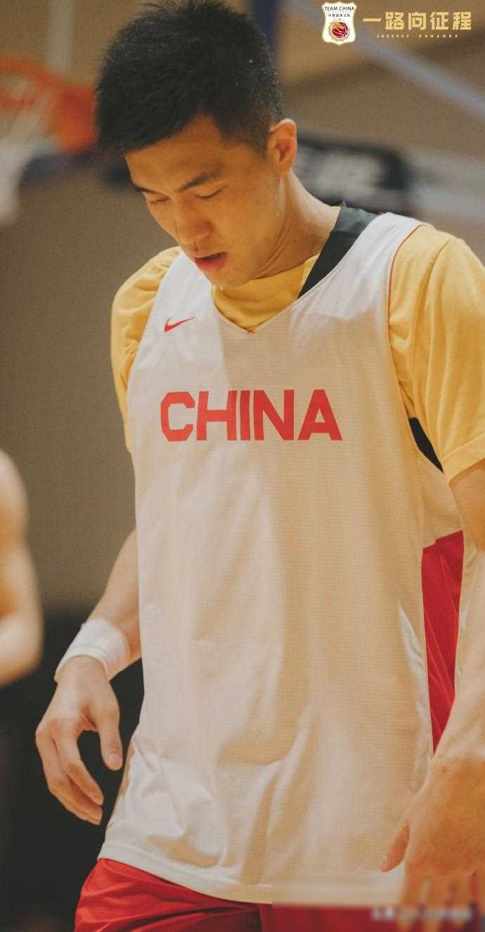 原创赵睿情深夏日一席话感人泪目联手郭艾伦势不可挡