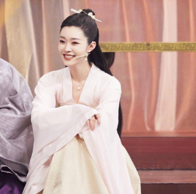 2022年播出了很多的大热剧,而由张若昀,李沁,宋轶,还有郭麒麟等人领衔