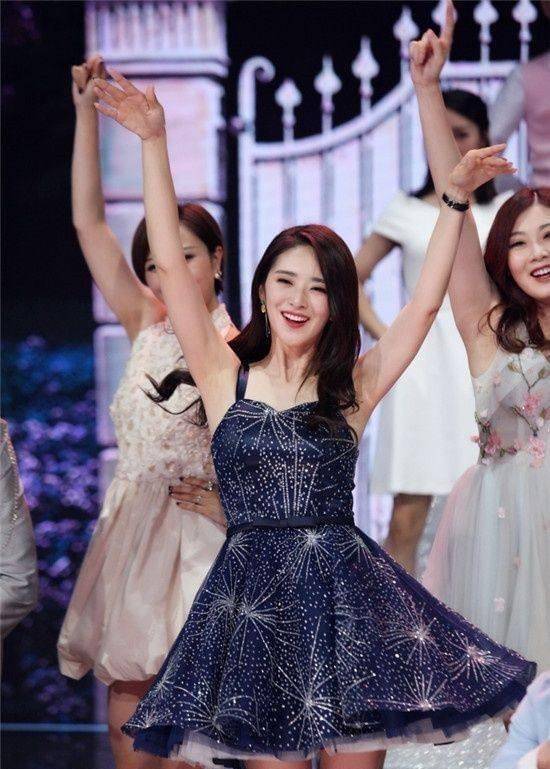 她说出真相,撩起了大家的遮羞布_刘烨_工作_世界