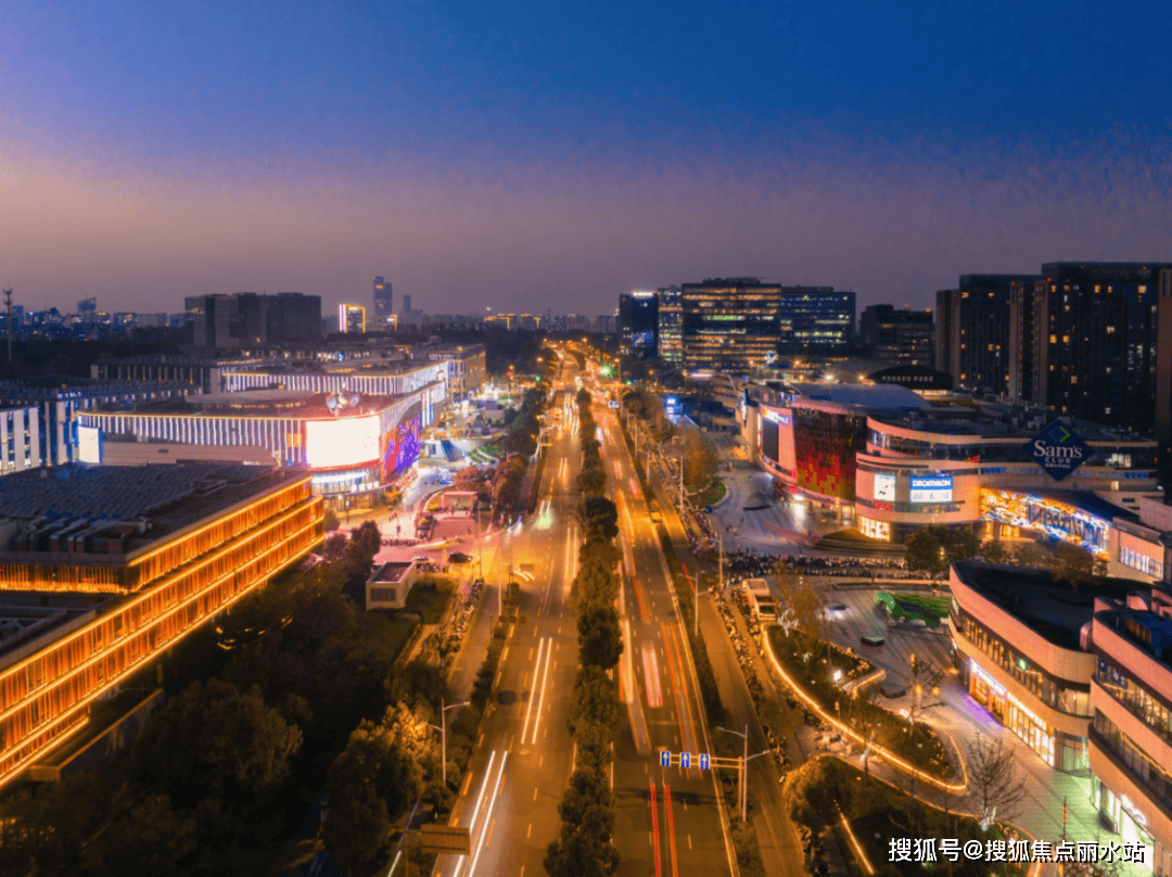 安德门大街实景鸟瞰图(夜景)软件大道实景鸟瞰图项目区位图,以实际