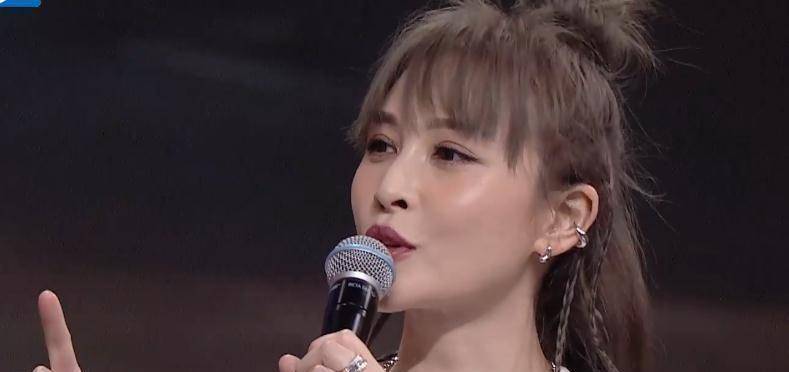 原创王牌搞重聚情怀许飞边拿钱边拆台尚雯婕惊喜变惊吓