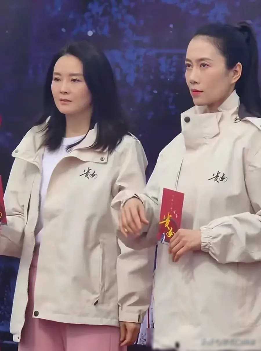 王艳温峥嵘同框开机贵女剧组50岁女神惊艳亮相