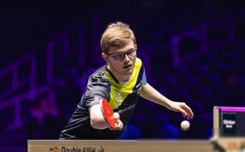 梁靖昆_选手_西蒙·高茨