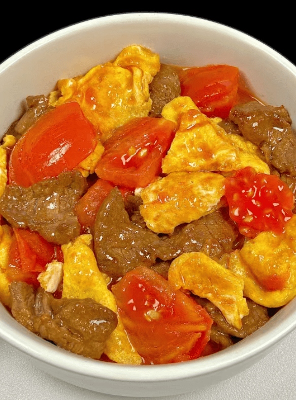 《番茄鸡蛋滑牛肉:家常美味的新诠释》