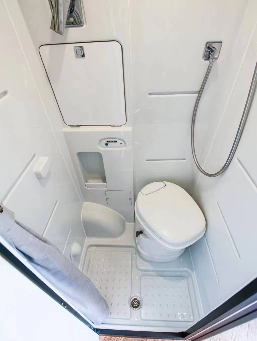 四驱越野房车,奔驰斯宾特高顶,3.