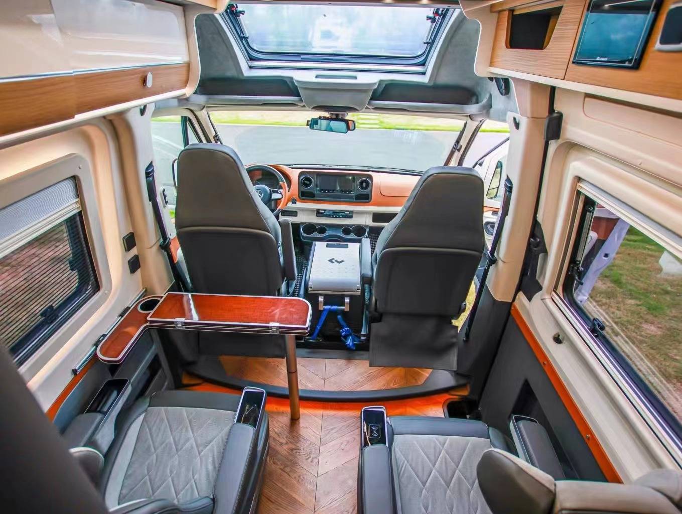 四驱越野房车,奔驰斯宾特高顶,3.