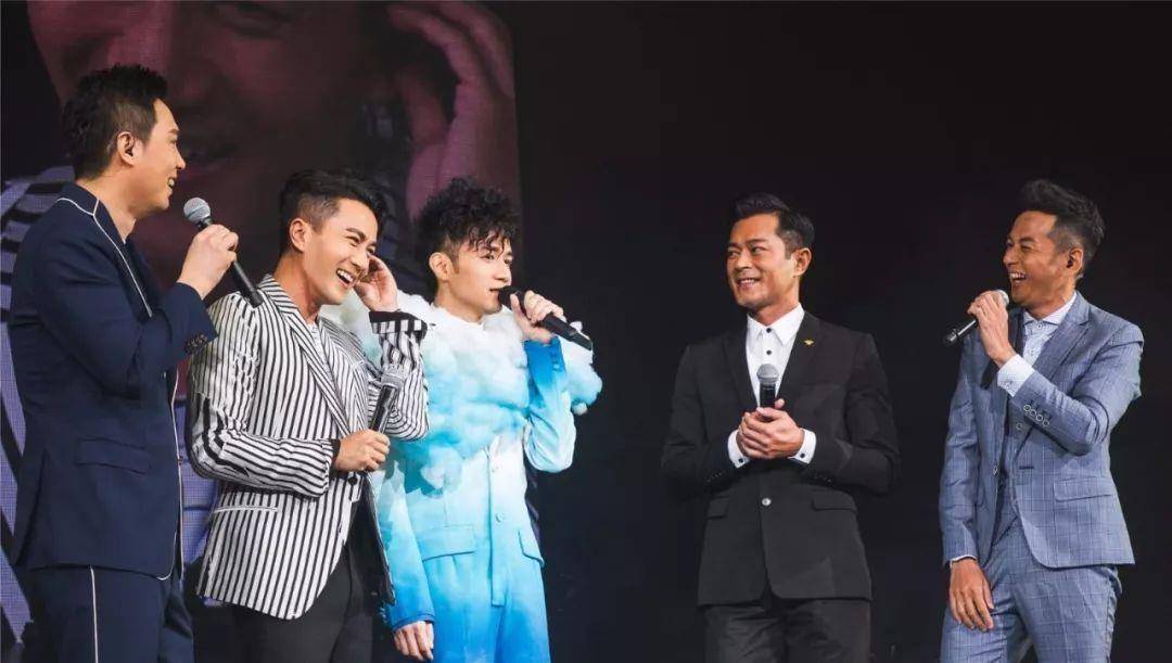 与豪门妻子专买打折商品,夫妻俩如母子_吴家乐_周蕙蕙_购物