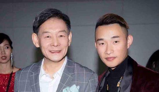 李光复精神确实值得年轻一代学习.希望现在的年轻