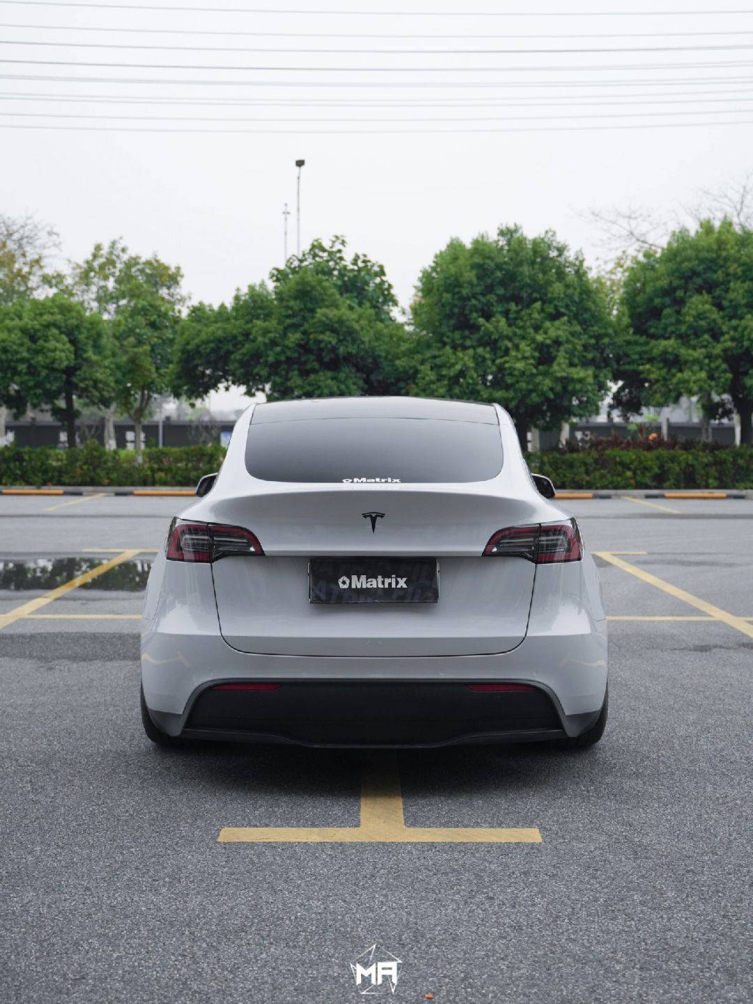 特斯拉model y-matrix矩阵首发冰灰改色膜,重度灰色控
