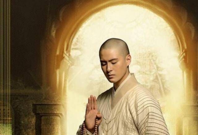 原创千古高僧鸠摩罗什7岁出家游历2次破戒娶妻逝后化作舍利子