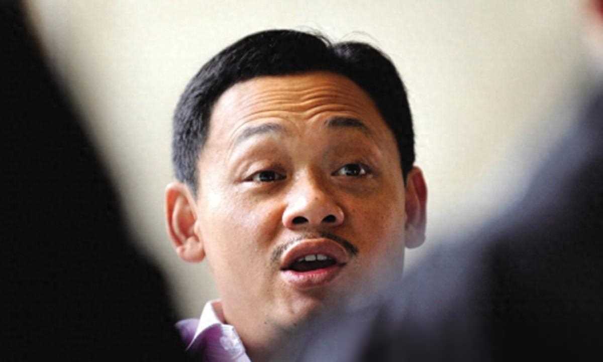 原创奥运冠军占旭刚从金牌到干部退役后迎娶初恋空姐再创辉煌