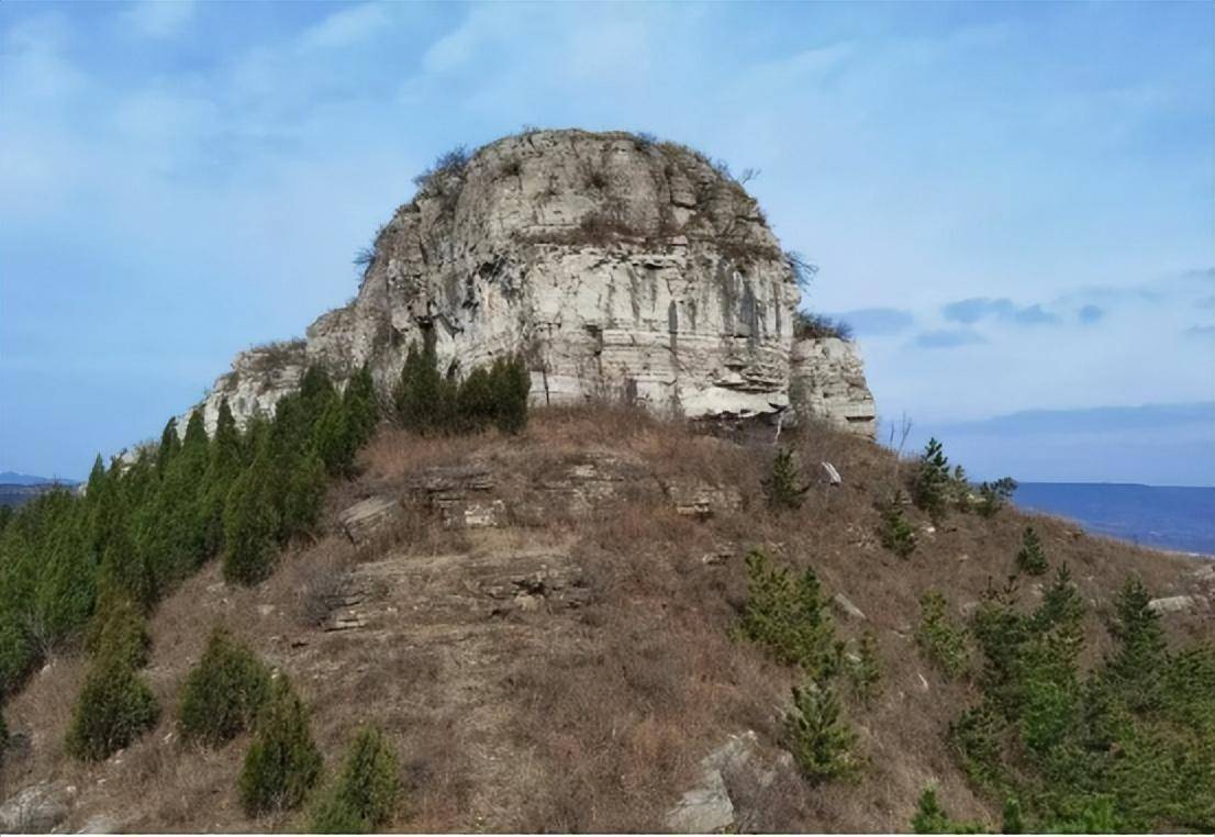 原创阴宅十不向子孙福寿长懂得墓穴选址家庭兴旺事事顺