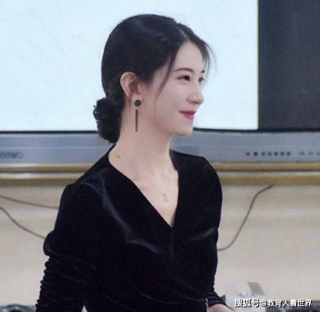 原创浙江工商大学90后法学副教授走红颜值吸睛实力更圈粉