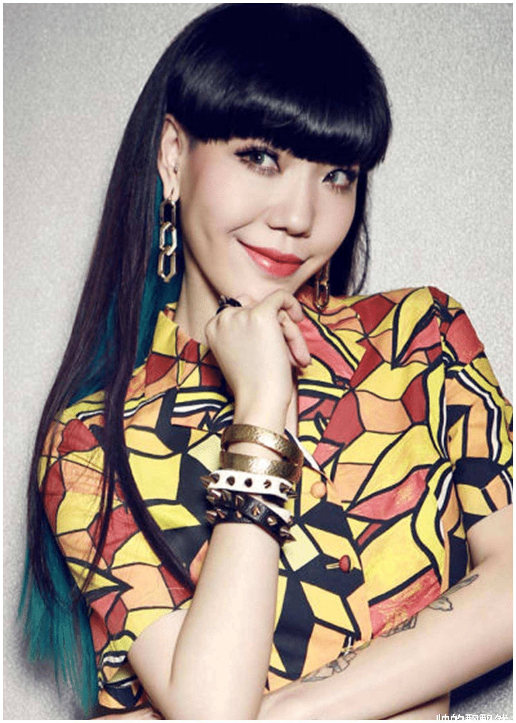 事实证明逐渐消失的吴莫愁早已经走上了一条不归路