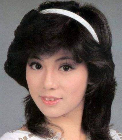 80年代的"饿之花":那些引起万人空巷的影视剧_地方电视台_射雕_翁美玲