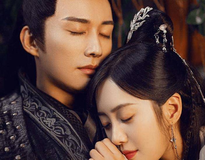 热播中,又一古装甜宠剧将袭,超甜剧照让人欲罢不能_陈飞宇_程潇_演技