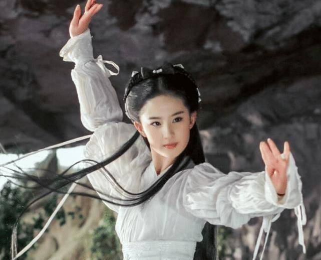 扮"小龙女",造型照曝光后,才明白"冰清玉洁"演不出_灵气_版本_众人