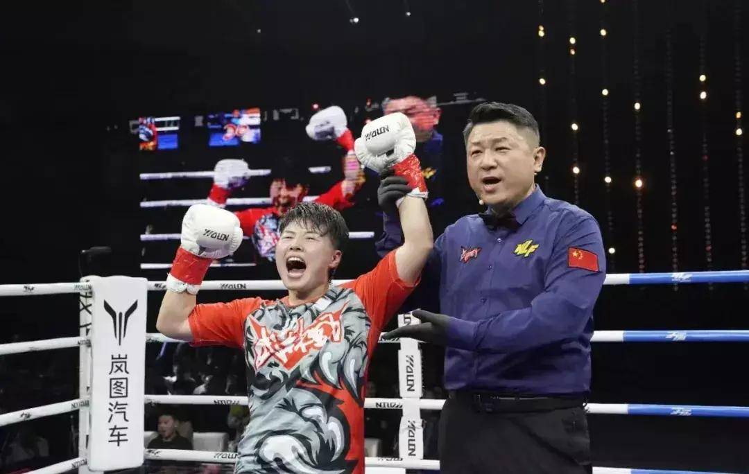 7连胜四年不败!_李明瑞_比赛_武林风