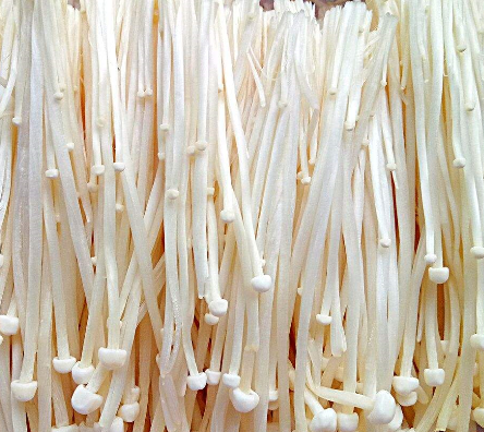 这菜女人吃了减肥,男人吃了可以甩掉啤酒肚_金针菇_维生素_炒西红柿