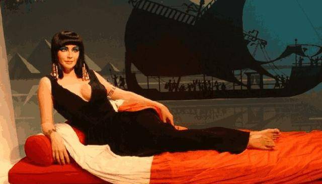 埃及艳后有多妖艳一路靠睡位居高位但最后也因男人而死