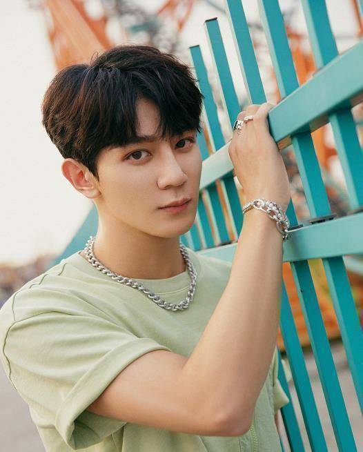 网传夏之光被甩为保饭碗卑微道歉看到配图女友粉心疼了