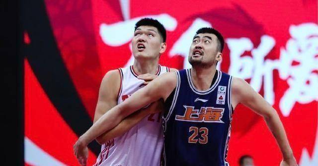 cba突发伤病:青岛小姚明无对抗下伤退,恐无缘全明星_刘传兴_受伤_比赛