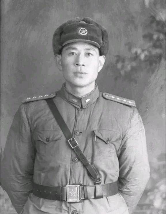 但是,时事的变化,让他的生活再次发生改变.