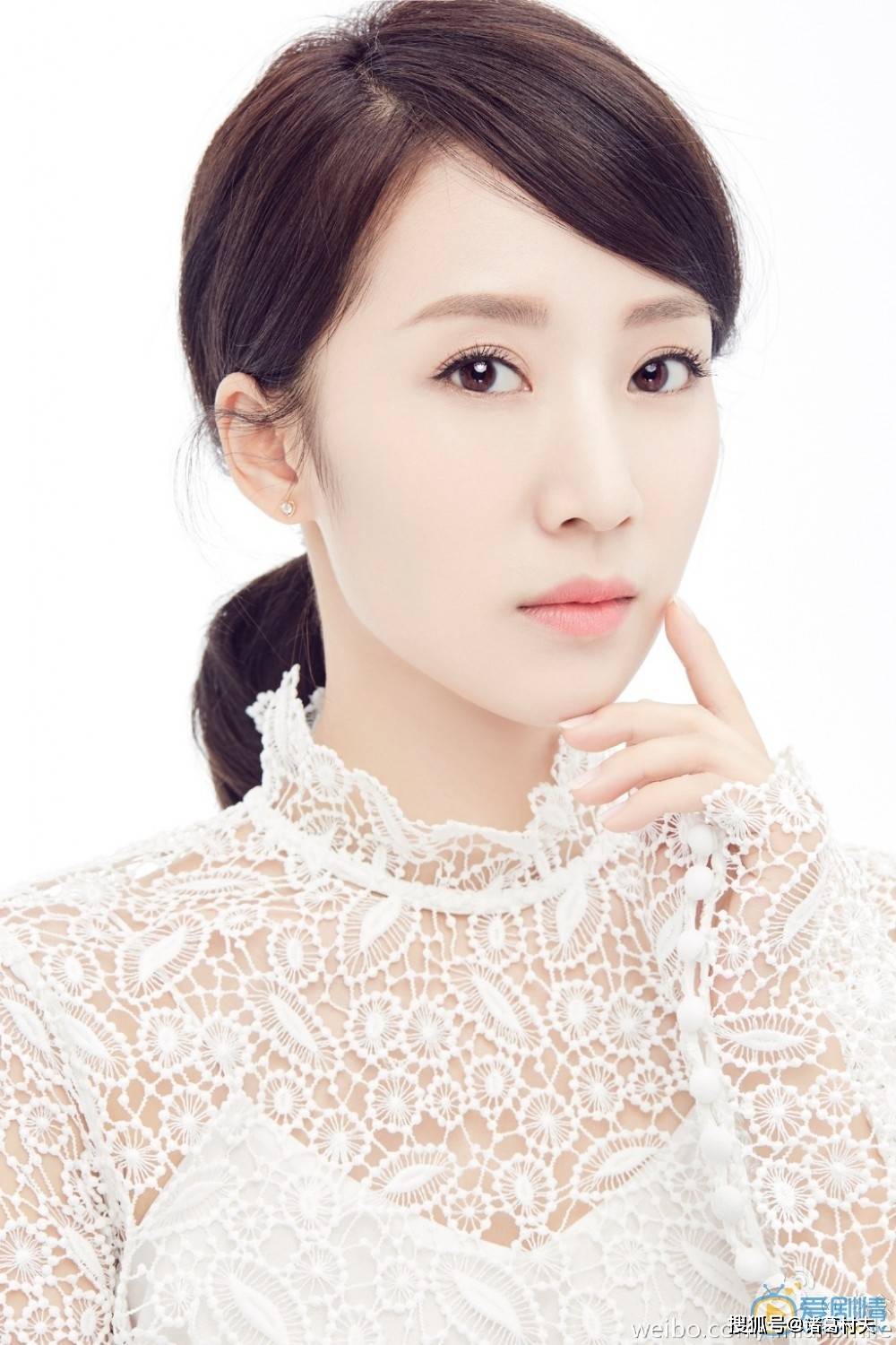 原创这谁顶得住嘛38岁阔太李念身材好得叫人窒息