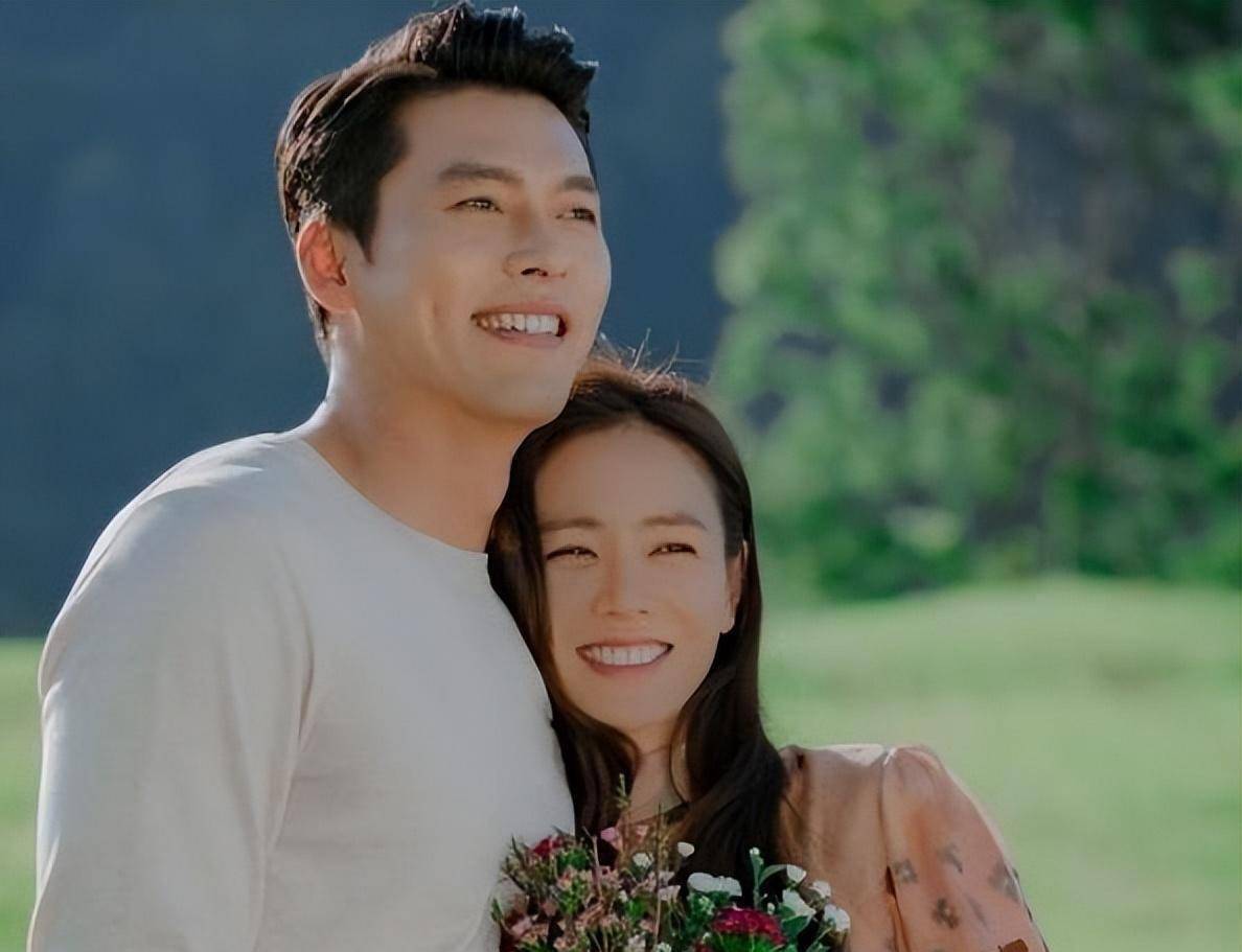 原创d社新年情侣爆料居然是李钟硕和iu这也太甜了吧