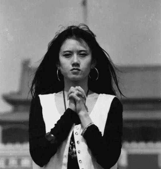 杨丽萍年轻时的美照图片