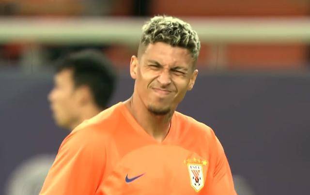 这场中超顶级对决却未能看到两支球队最强阵容的对抗.