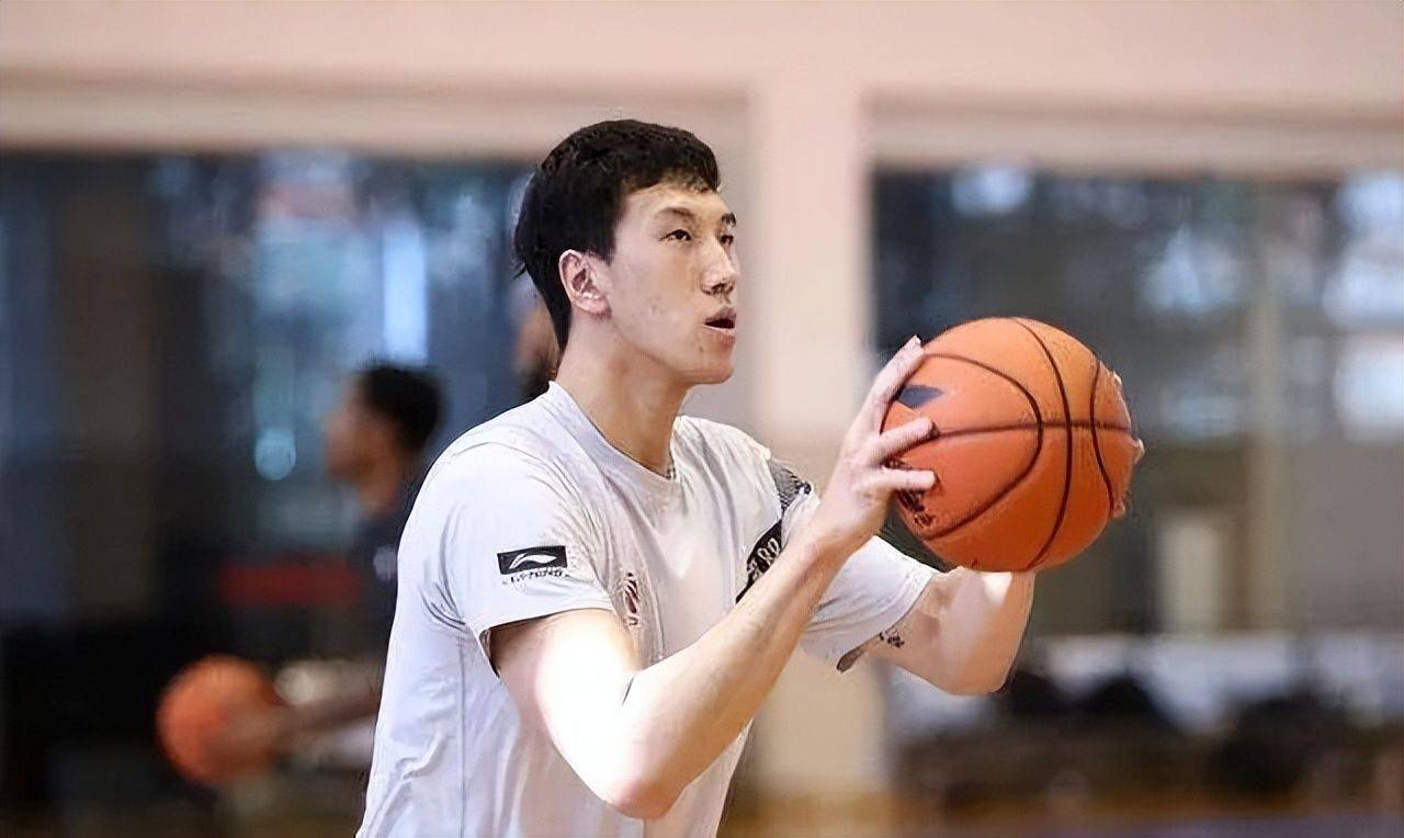 广东vs南京赛后三消息,创赛季最佳纪录,阿日三双,杜润旺吃t_比赛_球员