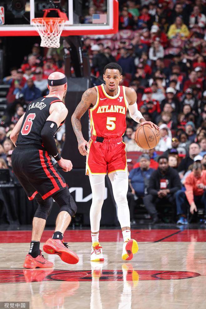 在2024年4月2日的nba常规赛中,芝加哥公牛队在主场迎战亚特兰大老鹰队