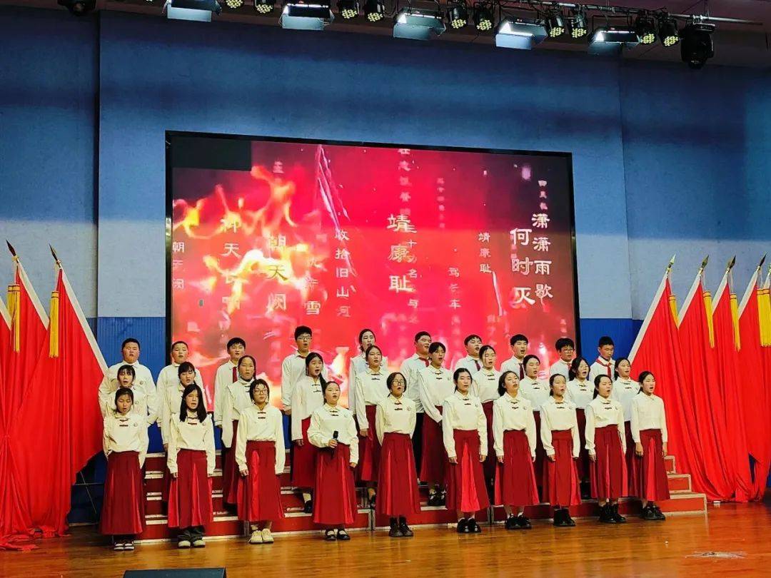 兴化市张郭学校举行我们的节日清明经典诵读比赛