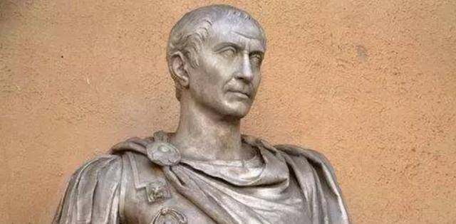 铁与血的高卢远征之战揭示恺撒铁腕与谋略并驱的统帅之策