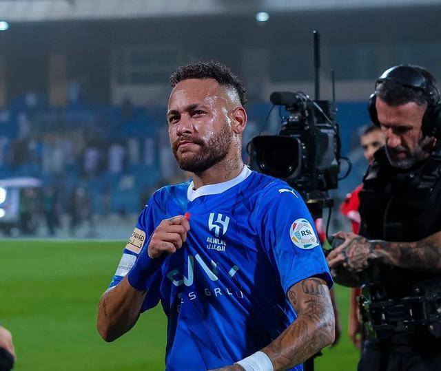 内马尔告别沙特联赛,回归桑托斯,拒绝重组msn_巴西_未来_球迷