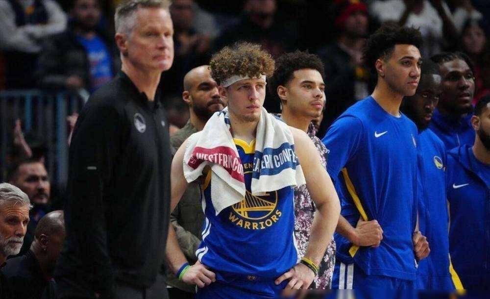 6分钟砍9分,下半场被科尔舍弃,申请交易吧,在勇士你看不到希望_穆迪_