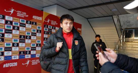 成耀东召回留洋马竞门将李昊,火线参加国奥,直追主力位置