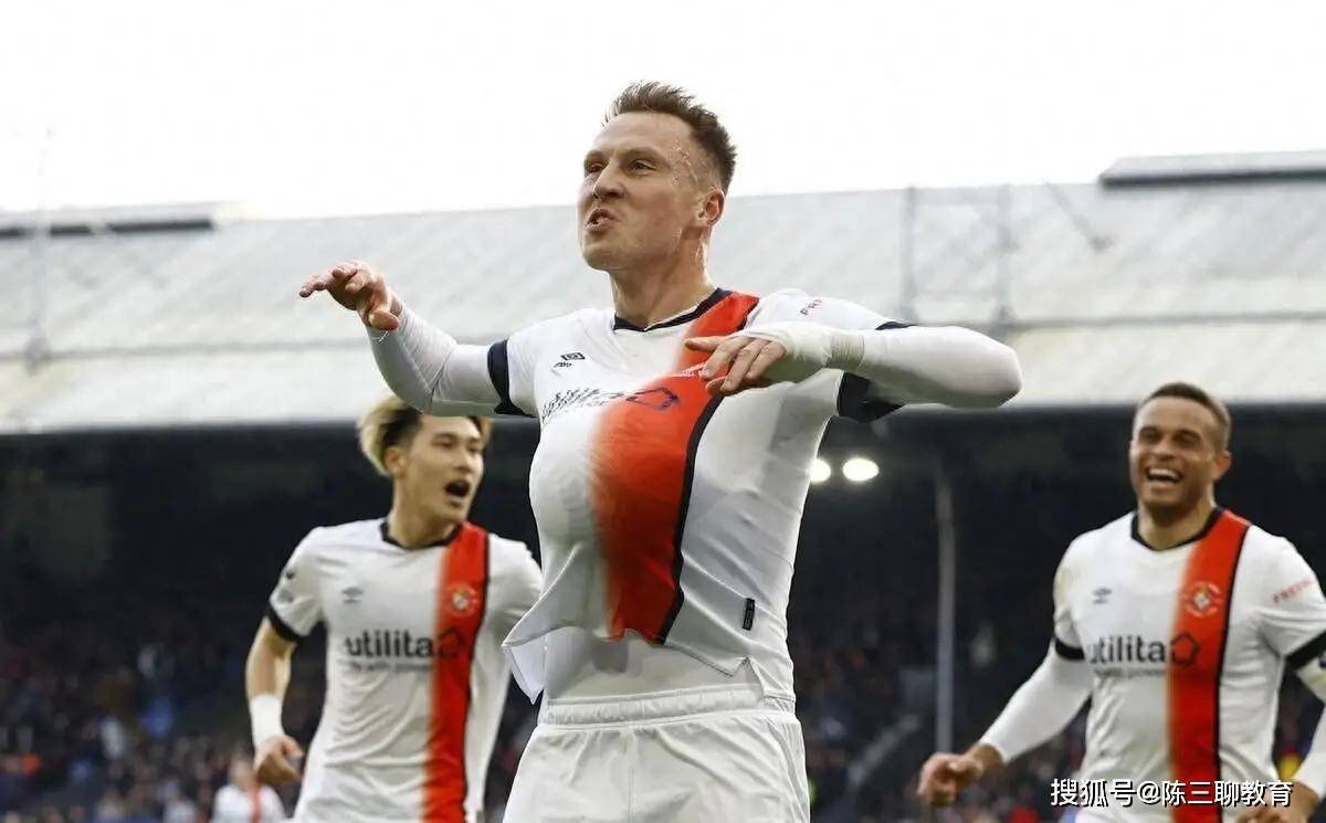 原创27场11球1助攻32岁老将在英超大放异彩米兰密切