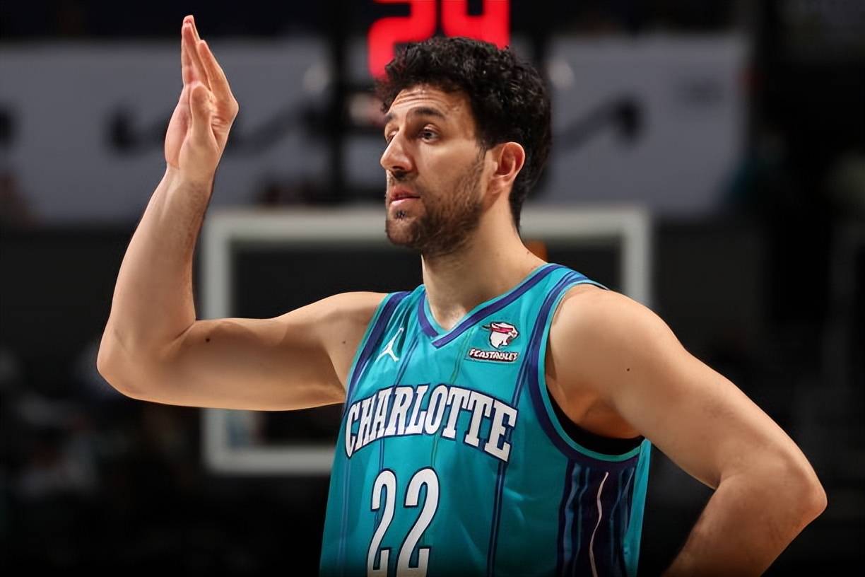 交易添头已经在黄蜂站稳了脚跟雷霆其实真不应该将他送走