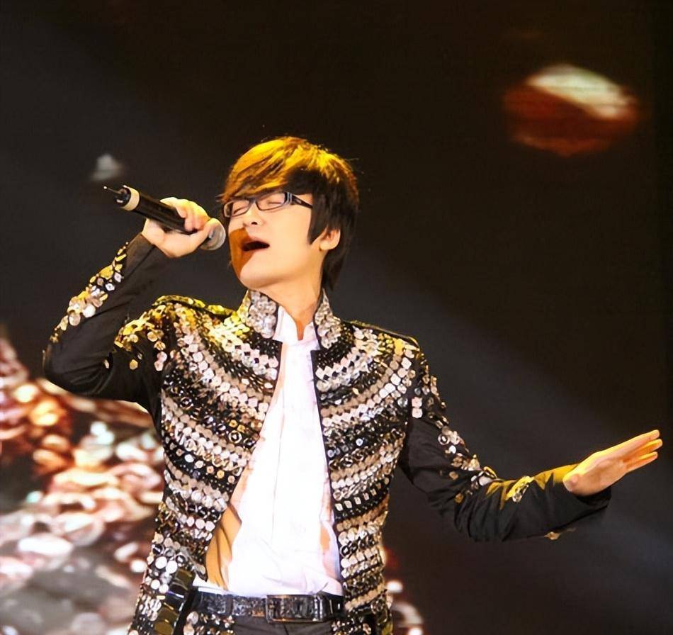 原创分手后的王小玮依旧风光无限而玖月奇迹的王小海呢