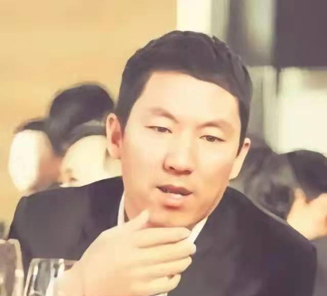 李小冉:快40嫁给男闺蜜,豪门老公给她5个亿随便花_孙东海_徐佳宁_男人