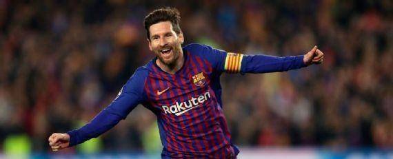 巴萨的梅西在对阵曼联的比赛中势不可挡瓦尔韦德