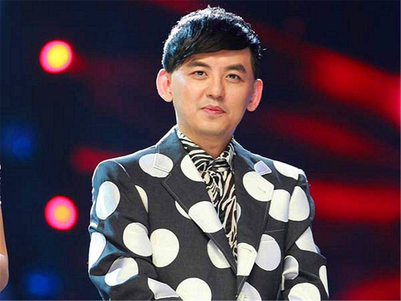 黄子佼性骚扰案落幕,悔过书与百万罚金背后的反思